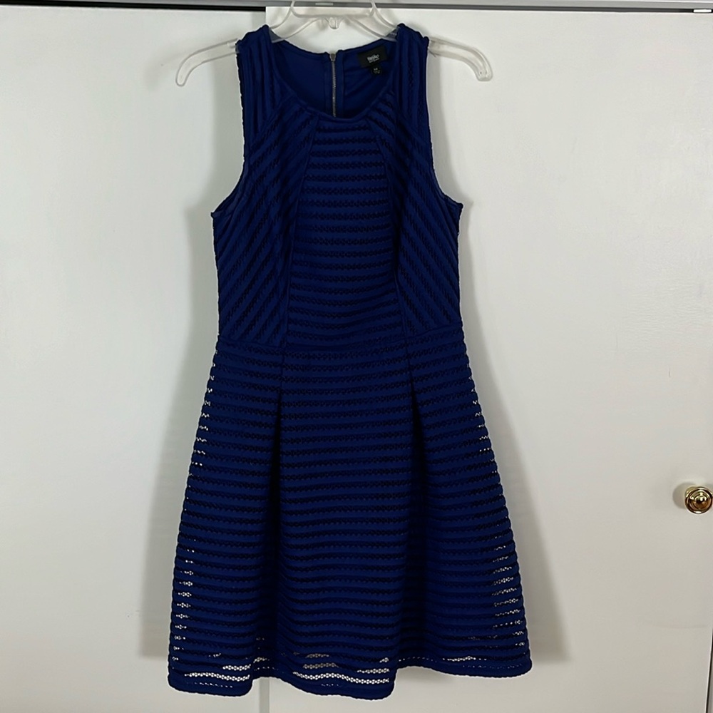 Blue sleeveless party Dress